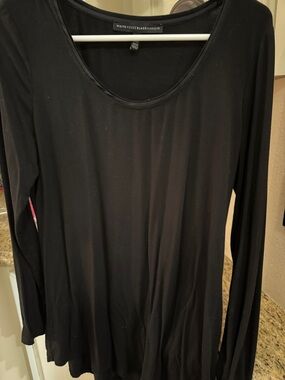 White House Black Market Black Long Sleeve Scoop Neck Top - Classic Essential